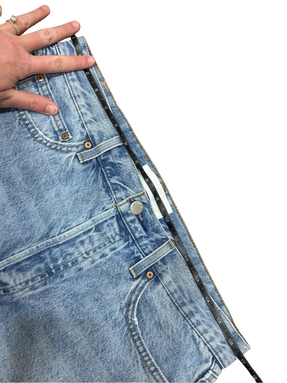 ✨ Aritzia Denim Forum Women's The Ex BF Hi-Rise Denim Shorts Size 29